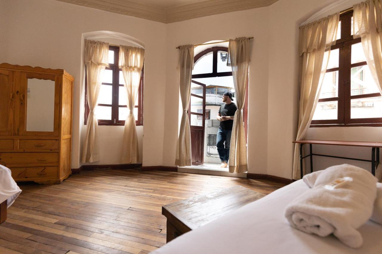 Hotel Vibes Aurik à Quito Extérieur photo