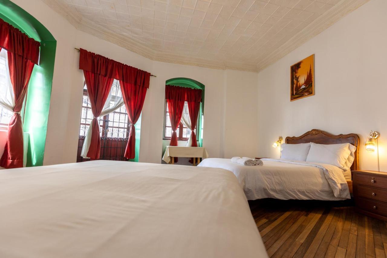 Hotel Vibes Aurik à Quito Extérieur photo